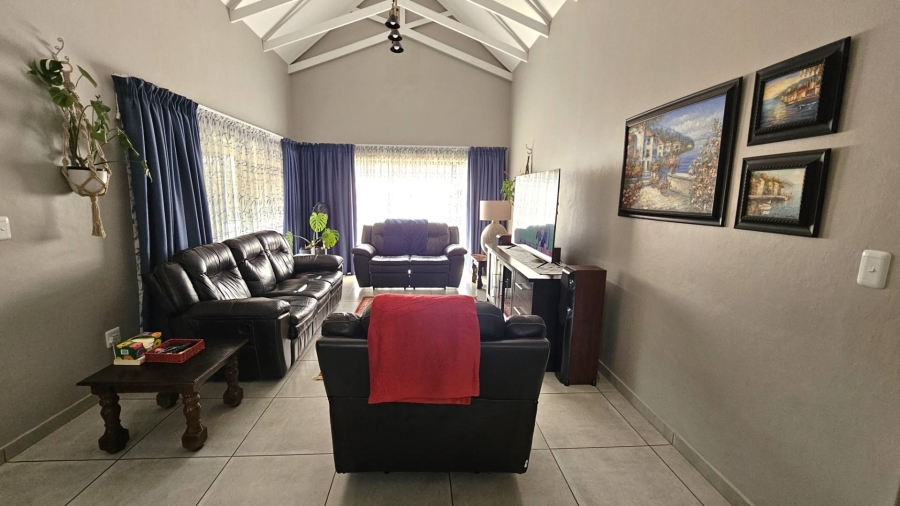 2 Bedroom Property for Sale in Leloko North West